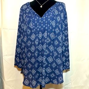 VGUC women’s blouse